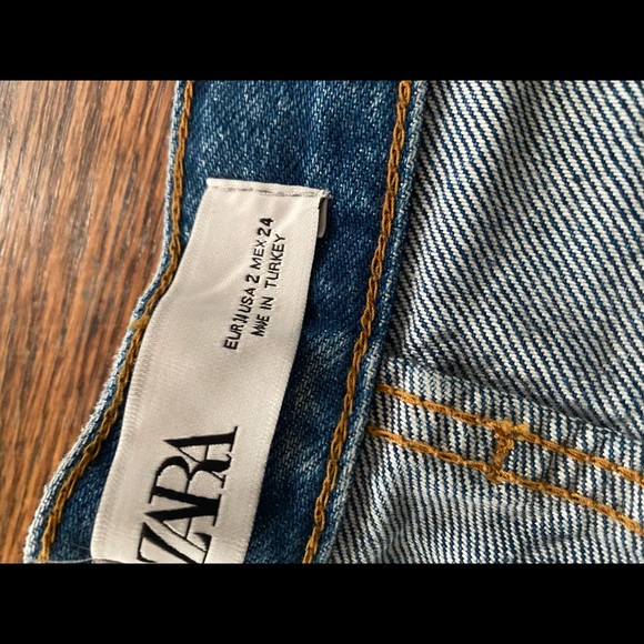 Zara shorts. Lightly used. - Picture 4 of 4